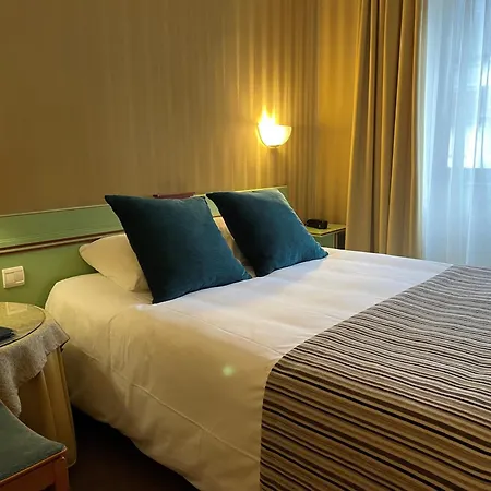 Europe 3* サヴェルヌ